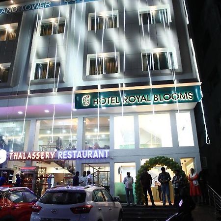 Hotel Royal Blooms Bengaluru Kültér fotó