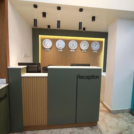 Hotel Royal Blooms Bengaluru Kültér fotó