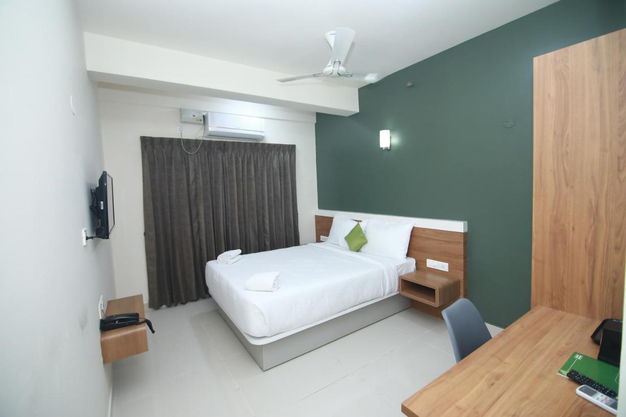 Hotel Royal Blooms Bengaluru Kültér fotó