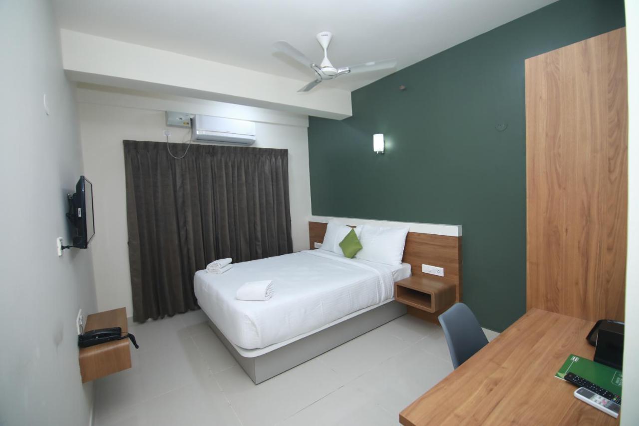 Hotel Royal Blooms Bengaluru Kültér fotó