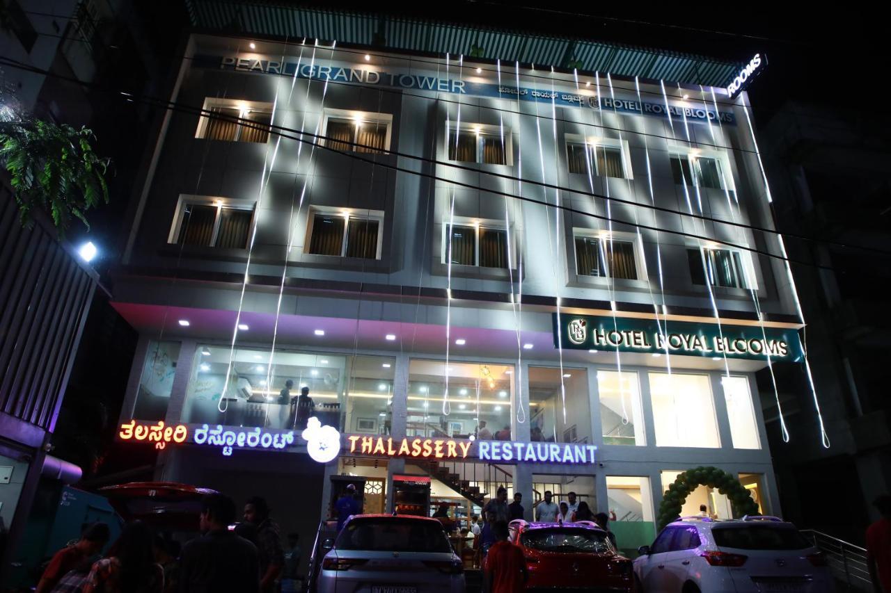 Hotel Royal Blooms Bengaluru Kültér fotó